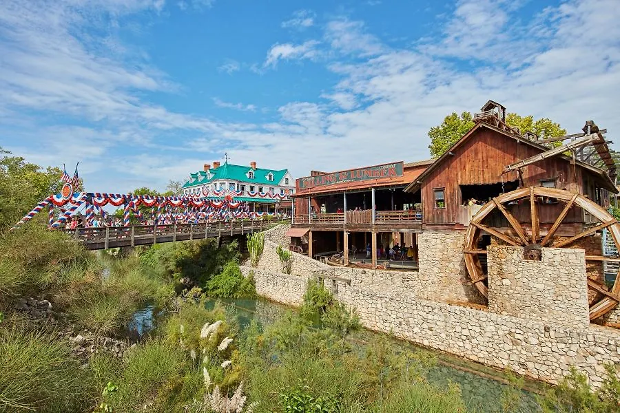 PortAventura Hotel Colorado Creek: Theme Park Access Included Salou 4*,