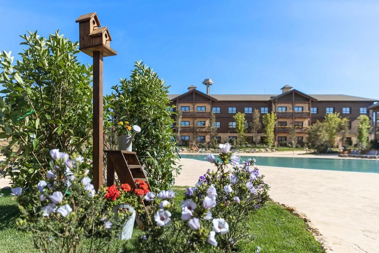 PortAventura Hotel Colorado Creek: Theme Park Access Included Salou