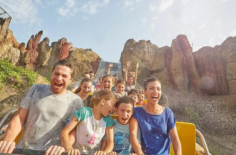PortAventura Hotel Colorado Creek: Theme Park Access Included Salou 4*,